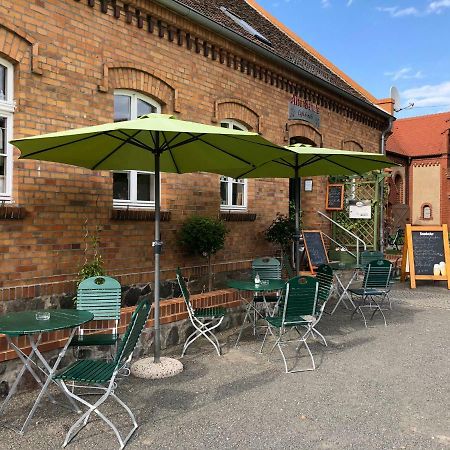 Alte Schule Café und Pension Drehna Extérieur photo